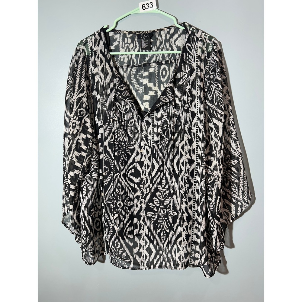 RQT Woman Black White Geometric Ikat Print Sheer‎ Blouse Top 1X Plus Size